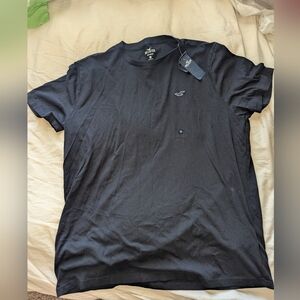 Hollister Men's Classic Black Tee
